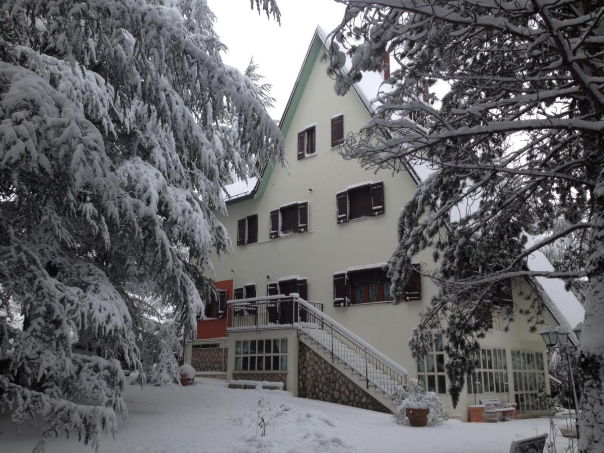 B&B Gli Scoiattoli Rocca di Mezzo Dış mekan fotoğraf